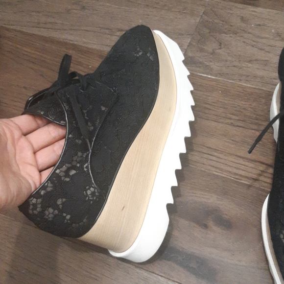 Shoes - Picture 3 of 3